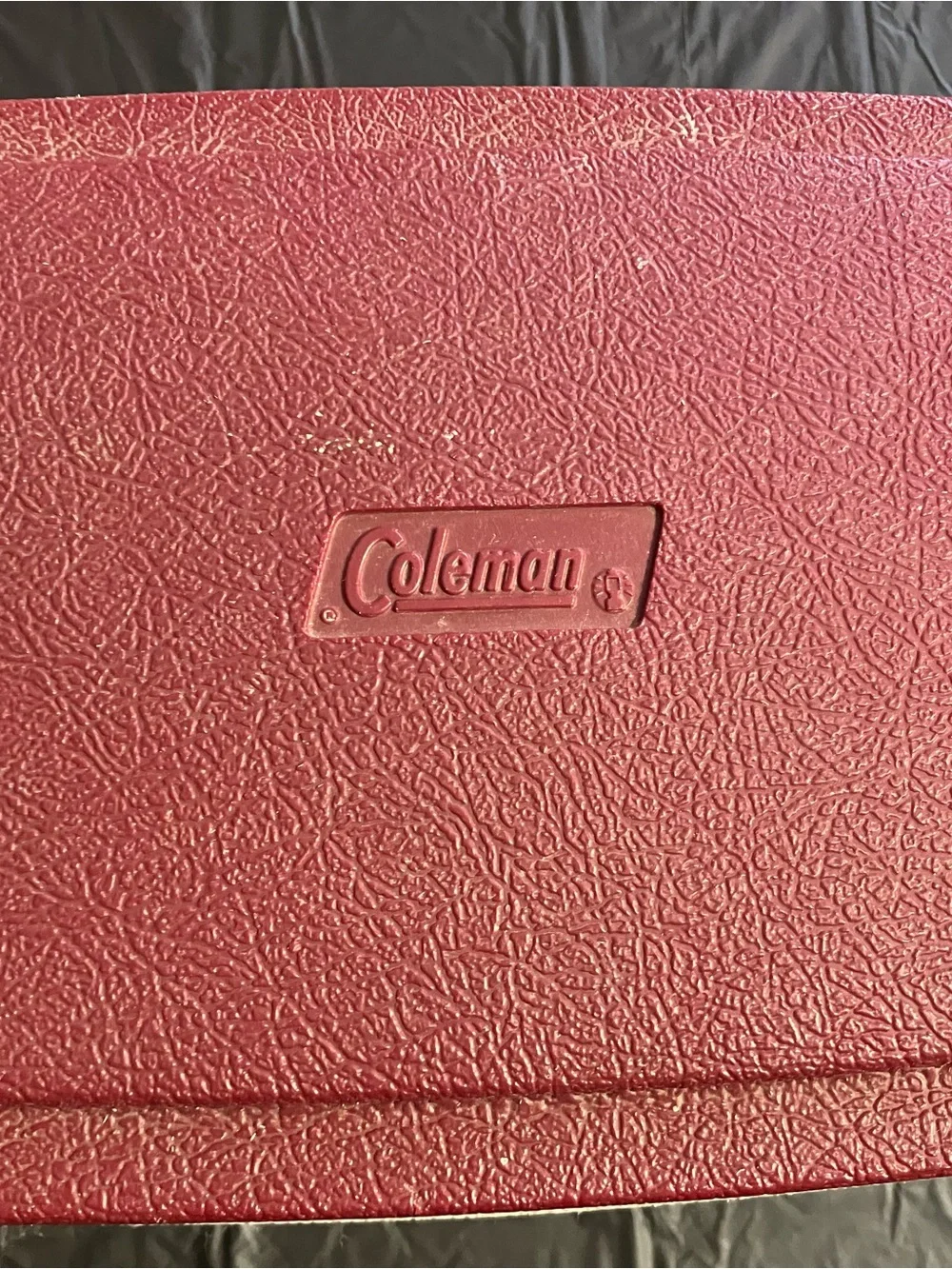 Coleman Two-Tone Personal 8 Cooler in Red and White